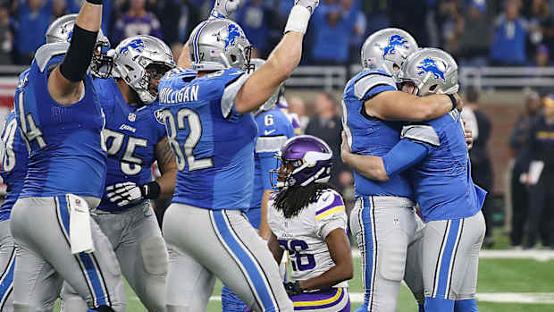 lions-vikings-nfl-week-12-scores-matthew-stafford.jpg